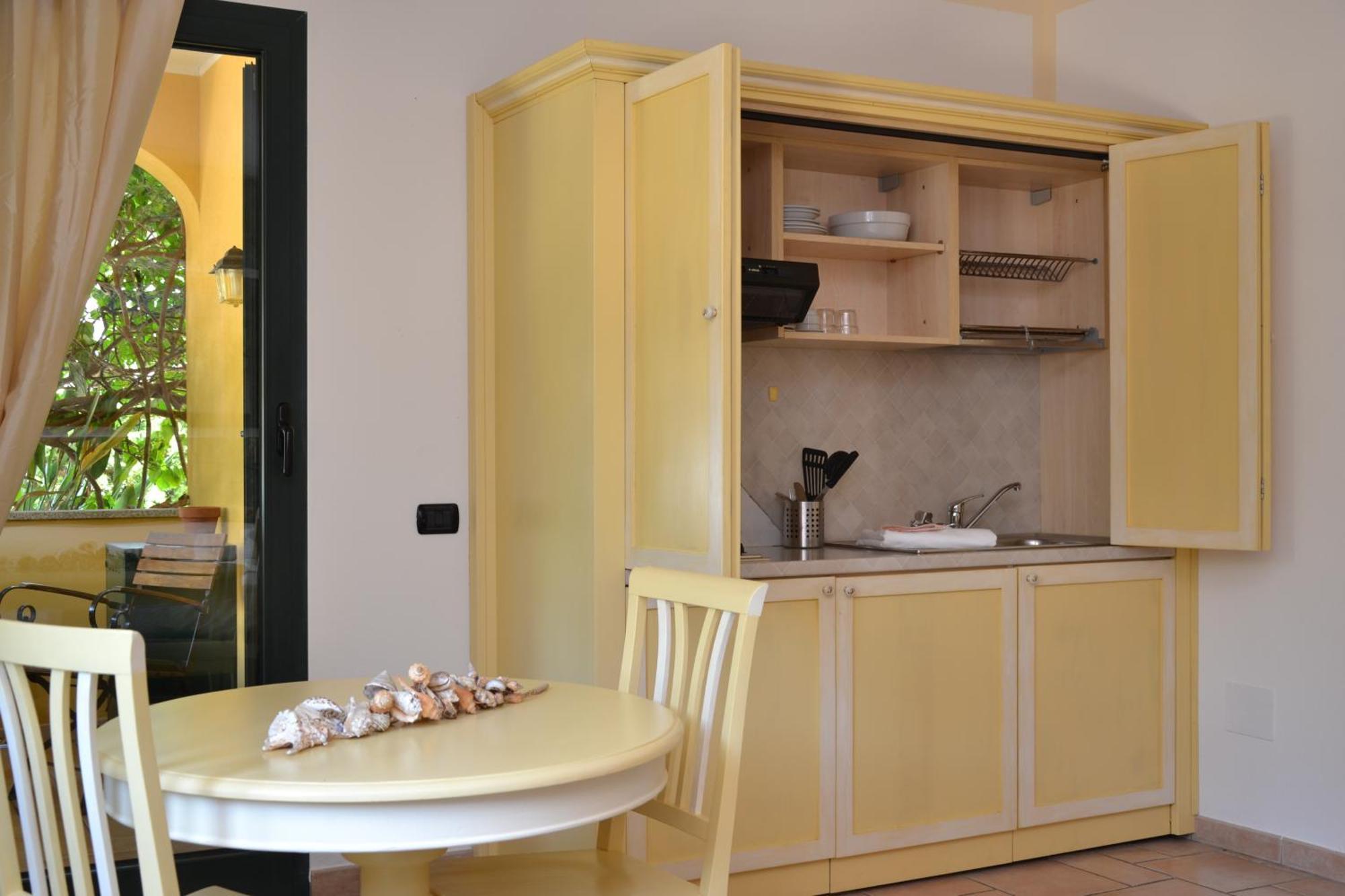 Hotel Villa Del Parco La Maddalena  Bilik gambar