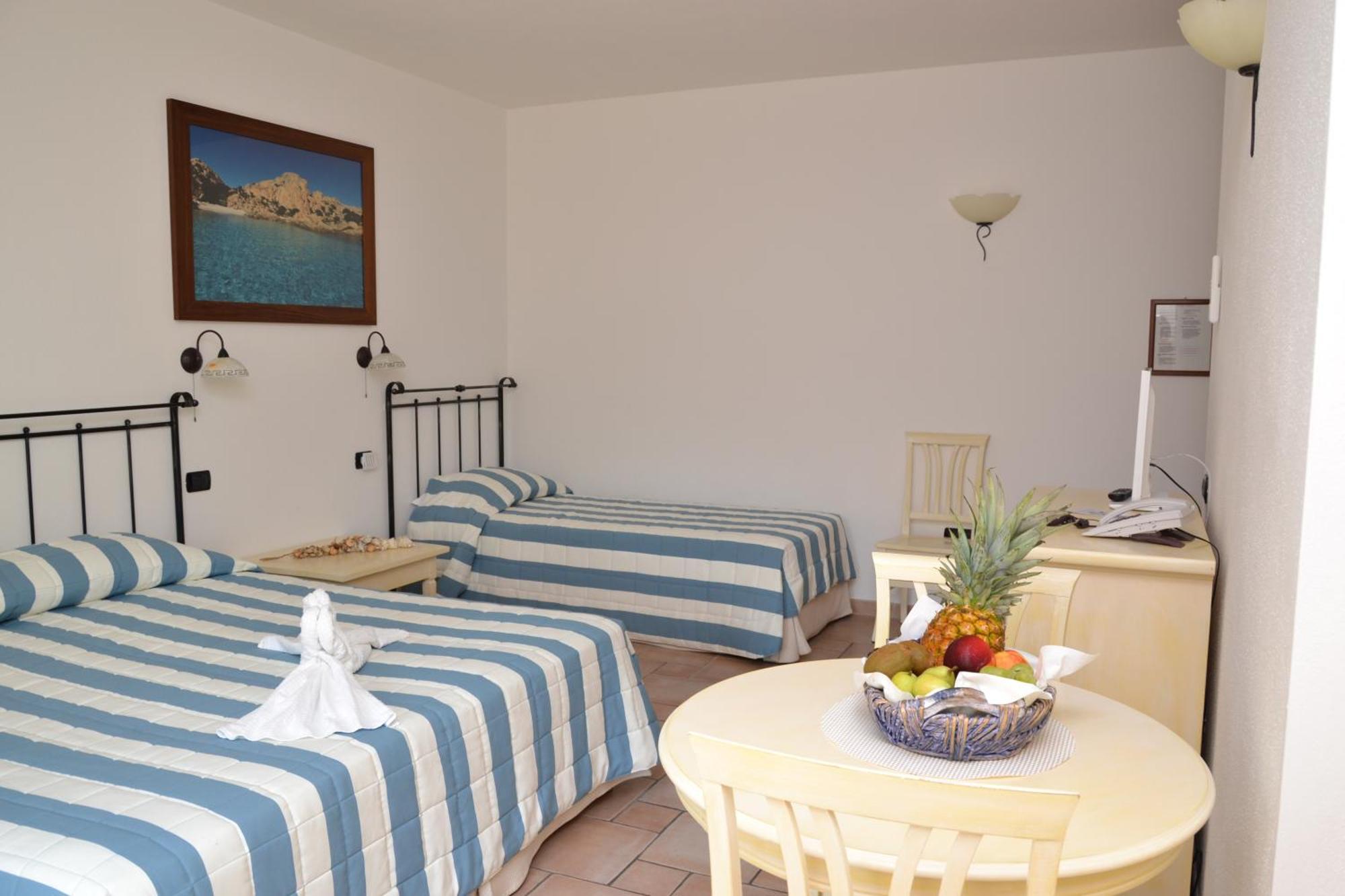 Hotel Villa Del Parco La Maddalena  Bilik gambar