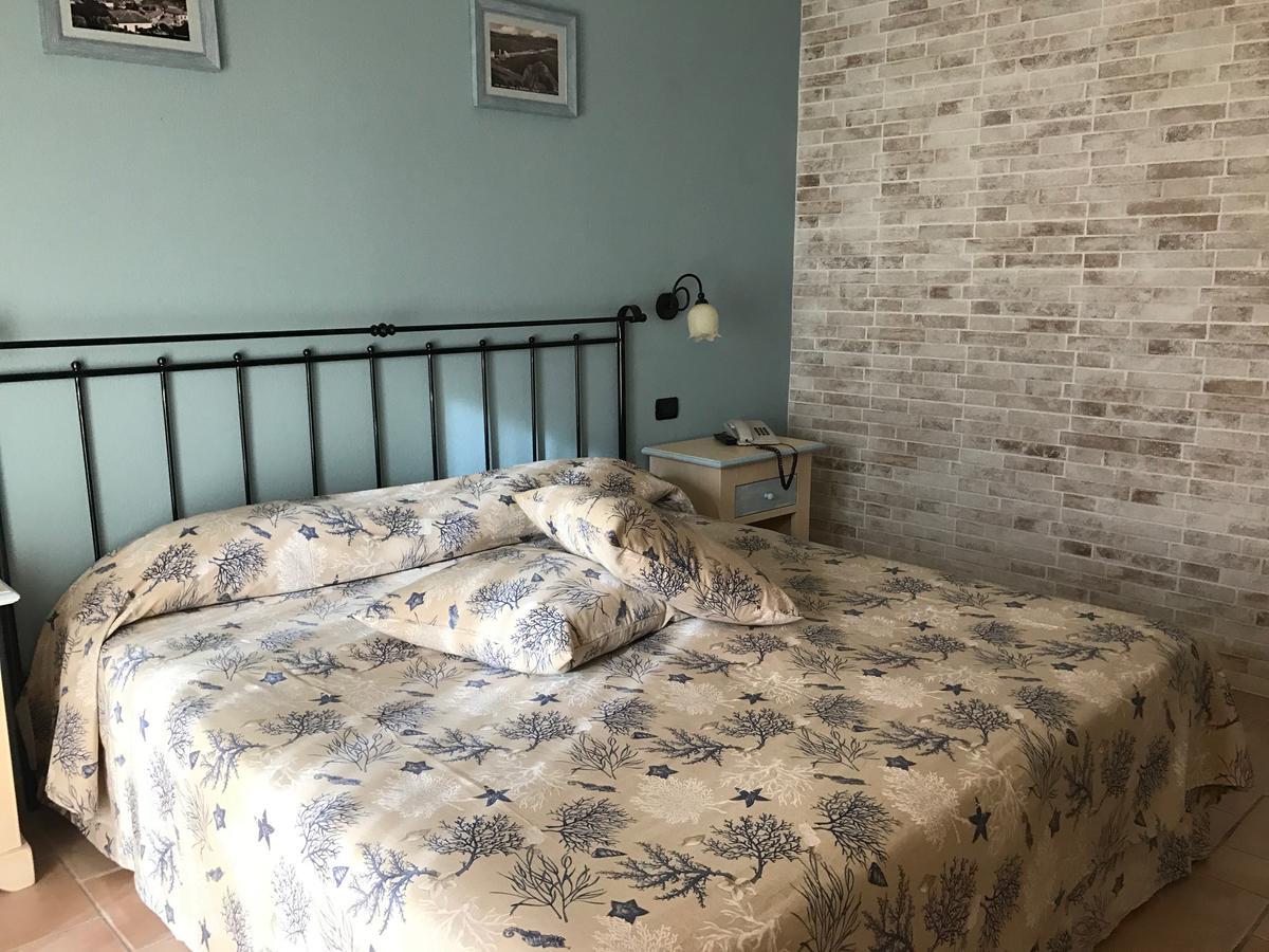 Hotel Villa Del Parco La Maddalena  Luaran gambar